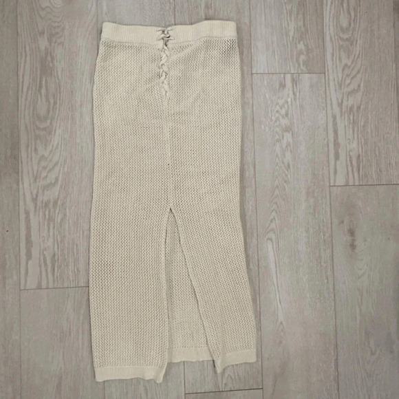 FOREVER 21 crochet skirt S - Picture 2 of 8